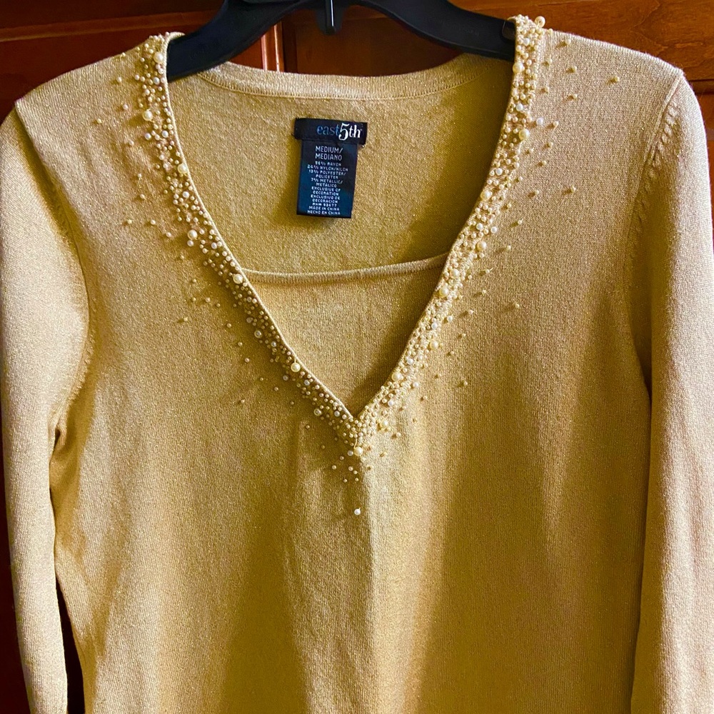East 5th gold V-neck, pearl embellished sweater size medium